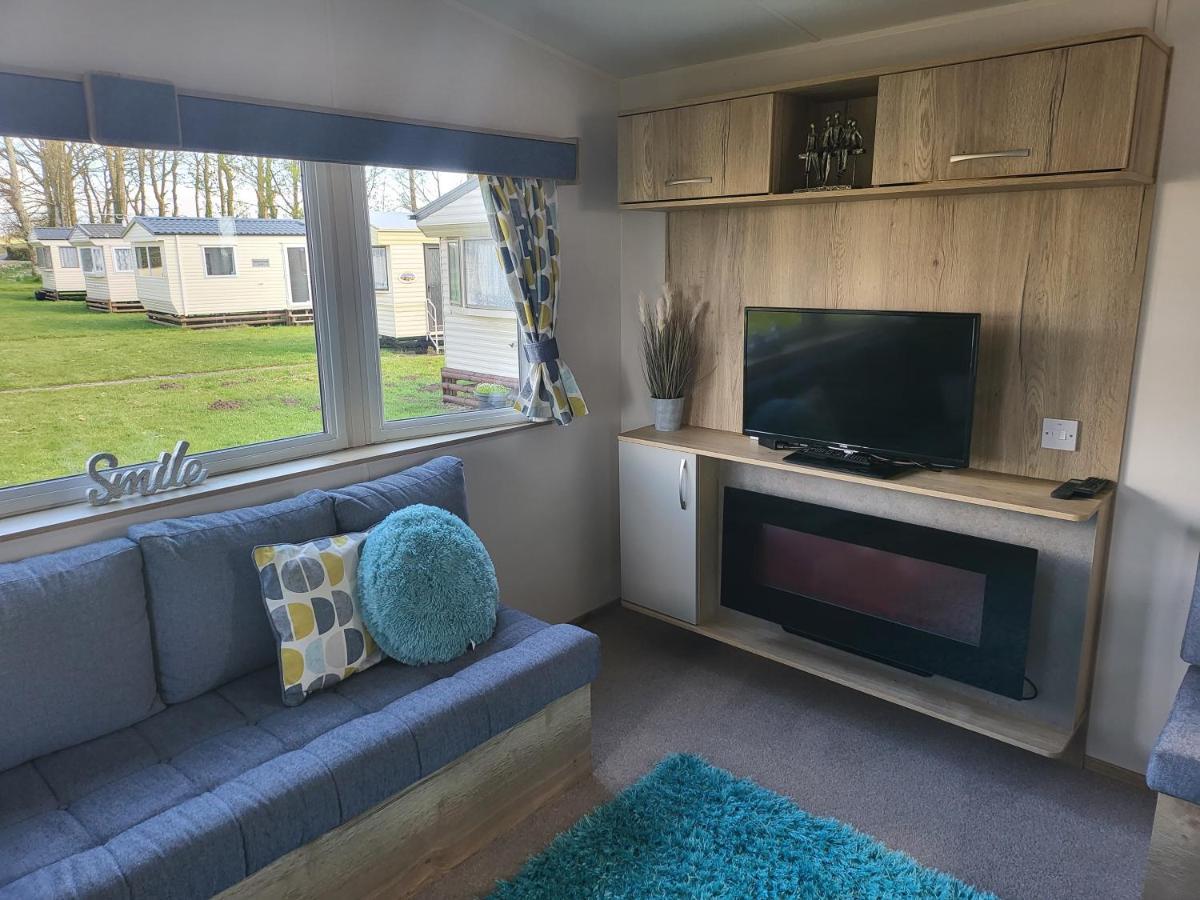 Blackmoor Farm - Caravan 6 Lägenhet Ludchurch Exteriör bild